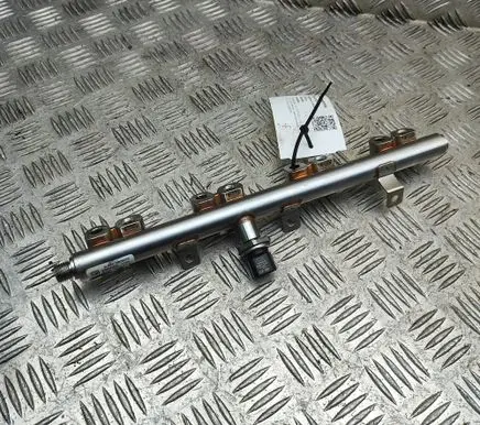 KIA Sportage Fuel main line pipe 353002M400
