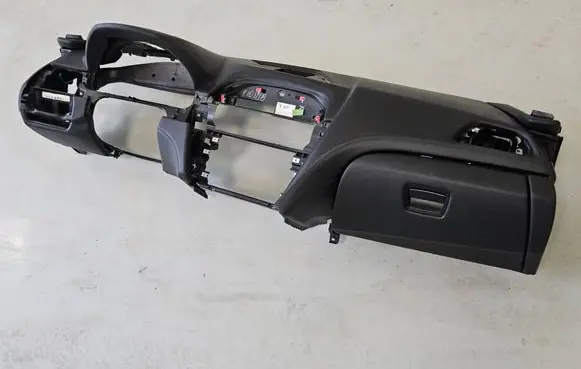 BMW M6 Dashboard BMEJG25402 UY2410