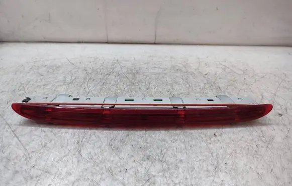 Mercedes-Benz ML W164 Third/center stoplight
