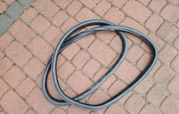 Opel Meriva B Rubber seal loading door 28TYS