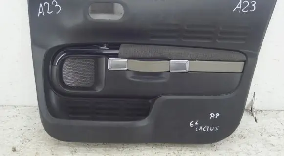 Citroen C4 Cactus Front door card panel trim