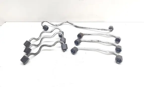 BMW 5 E60 E61 Fuel injector supply line/pipe 