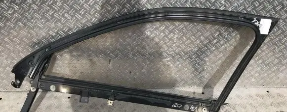 Audi A4 S4 B6 8E 8H Front door window/glass frame 