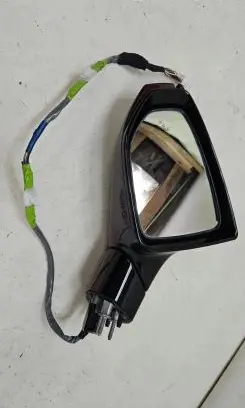 Lexus UX Front door electric wing mirror
