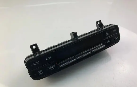 Toyota Auris E180 Interior fan control switch 5590002060