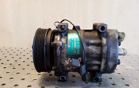 Volvo S40, V40 Air conditioning (A/C) compressor (pump) 8200040681 SD7H15