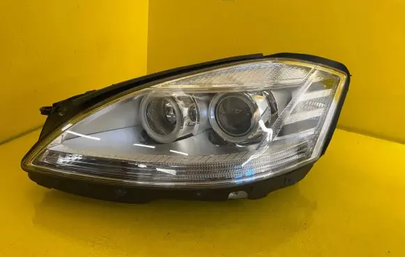 Mercedes-Benz S W221 Headlight/headlamp A2218205839