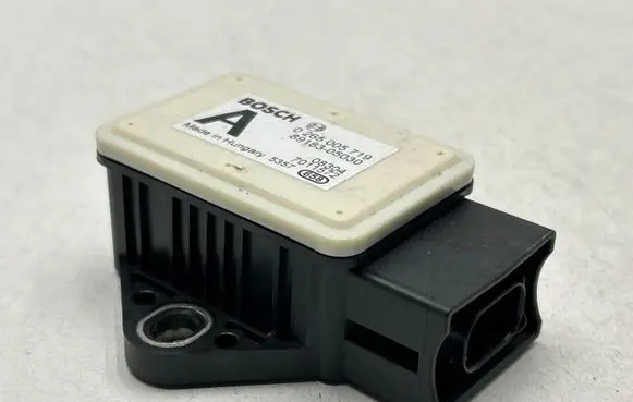 Toyota Avensis T270 ESP acceleration yaw rate sensor 0265005719 8918305030 7011572