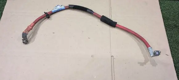 Opel Vivaro Positive cable (battery) 240809677R