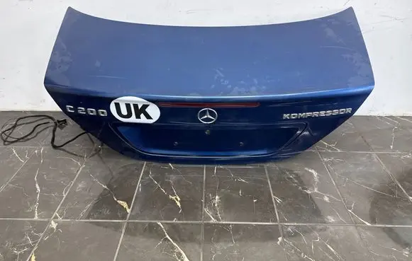 Mercedes-Benz C W203 Tailgate/trunk/boot lid
