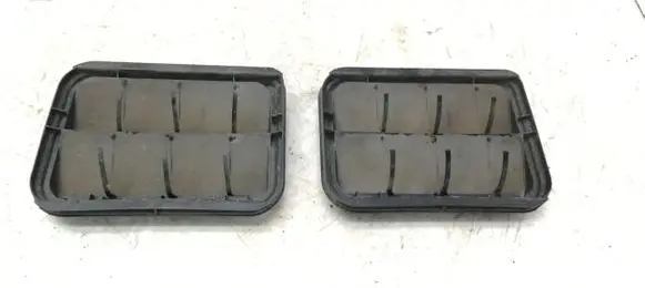 Renault Scenic III - Grand scenic III Quarter panel pressure vent 7700838358