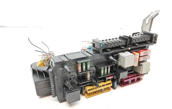 Mercedes-Benz E W212 SAM control unit 2129001306 2129010904 2319025101