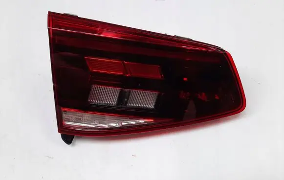 Volkswagen PASSAT B8 Tailgate rear/tail lights 3G9945093K