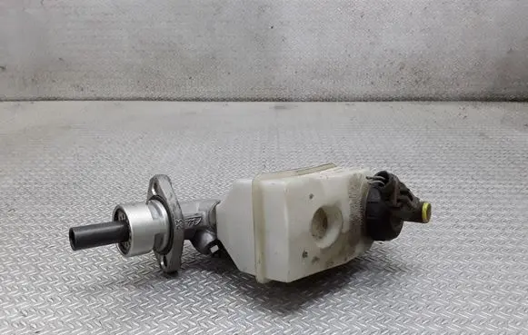 Renault Scenic RX Master brake cylinder 7700436913