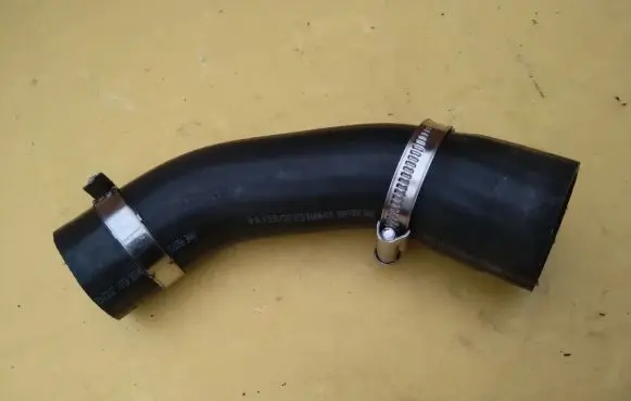 Peugeot 508 II Intercooler hose/pipe 9820116080