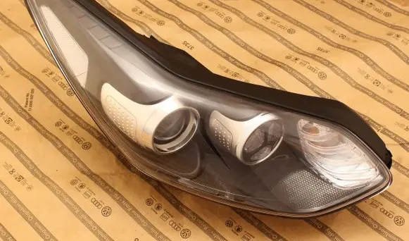 KIA Sportage Headlight/headlamp 92102F1010