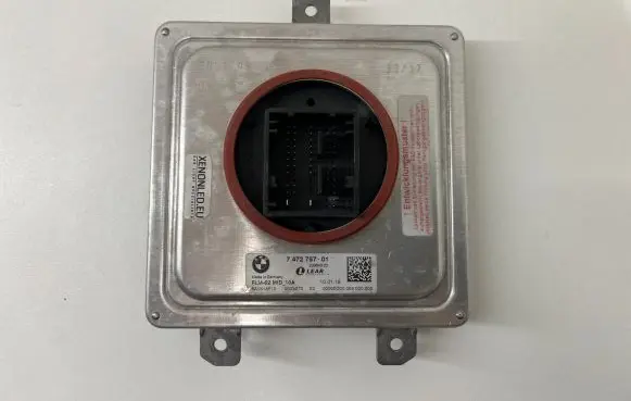 BMW X6M G06 F96 LED ballast control module 7472757