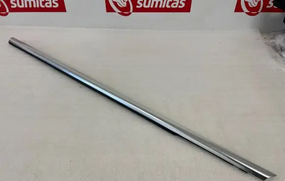 Mercedes-Benz CLS W257 Front door glass trim molding A2577250700