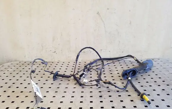 Ford Focus Tailgate/trunk wiring harness BV6T14D466