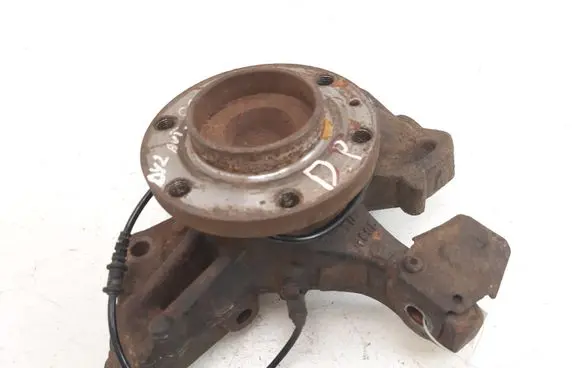 Volkswagen Crafter Front wheel hub