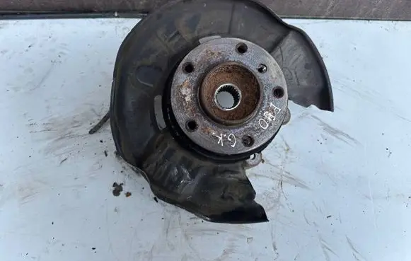 BMW 3 E90 E91 Rear wheel hub