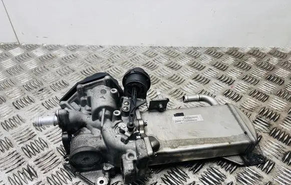 Audi A5 Sportback 8TA EGR valve cooler 03L131512C V29009970D 8R0971845E