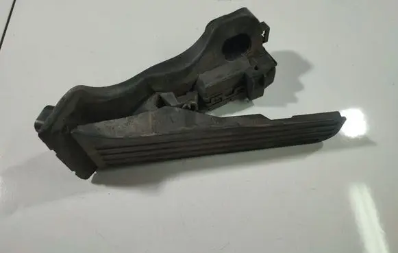 Skoda Superb B6 (3T) Accelerator throttle pedal 1K1721503AT