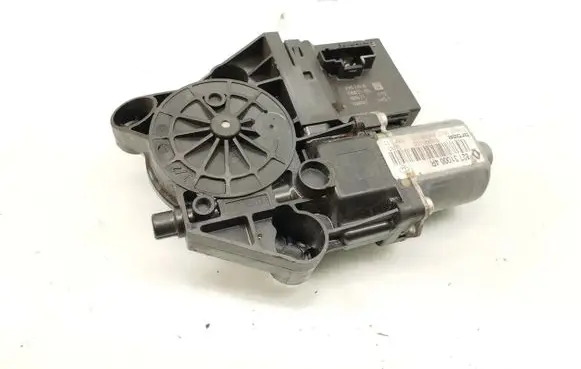 Renault Scenic RX Rear door window regulator motor 827310004R