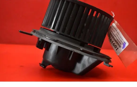 Skoda Octavia Mk2 (1Z) Heater fan/blower 1K1819015A