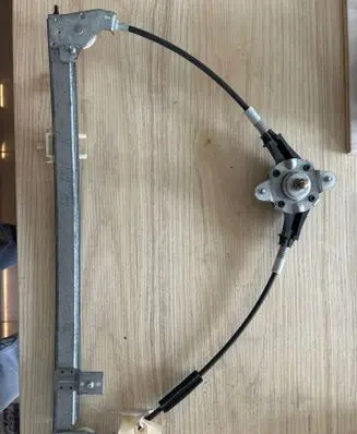 Fiat Punto (176) Front door electric window regulator 7737311