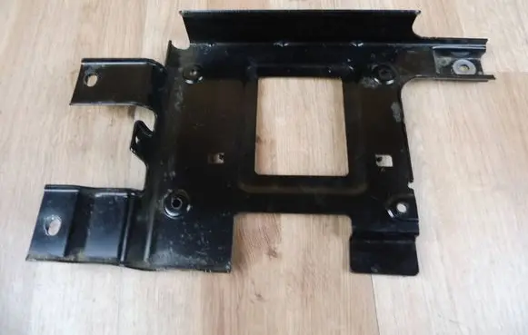 Hyundai Santa Fe Sound amplifier holder/bracket 963702W600