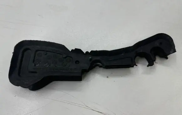 Mini One - Cooper F56 F55 Engine compartment rubber 9312780 17692610