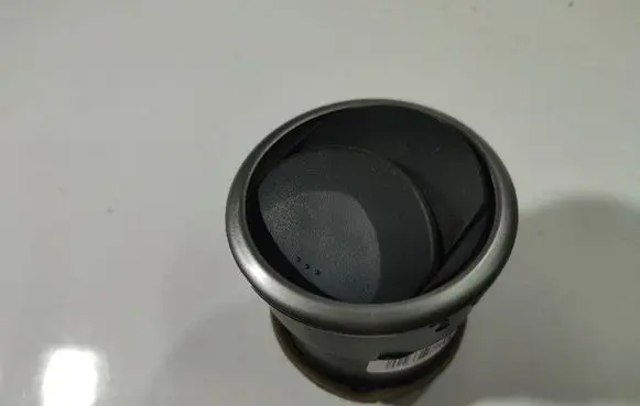 Mazda 3 I Dash center air vent grill 