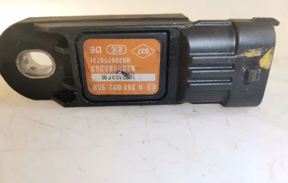 Renault Master III Air pressure sensor 8200685363 0281002958
