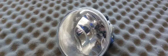 Toyota Yaris Front fog light 90008495