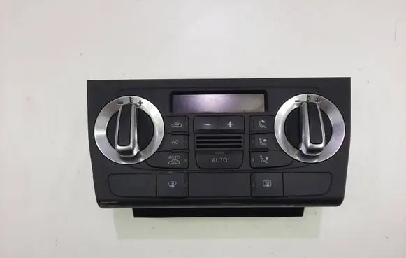 Audi A3 S3 8P Climate control unit 8P0820043BM