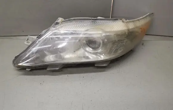 Toyota Camry Headlight/headlamp T93577024