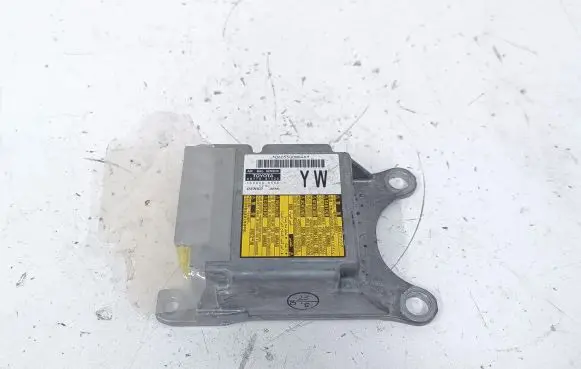 Toyota Prius+ (ZVW40) Airbag control unit/module 8917047520 1508000550