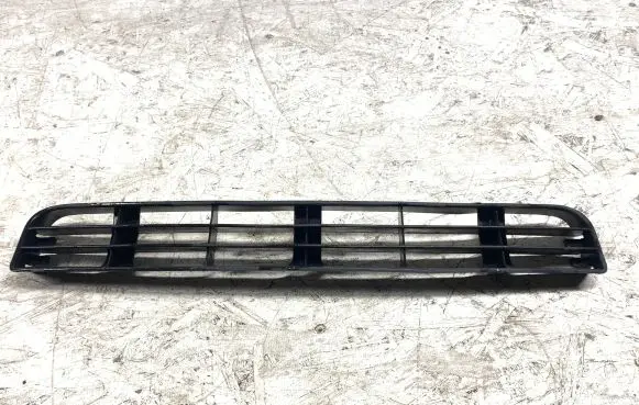 Audi A6 S6 C4 4A Front bumper lower grill 4A0807683