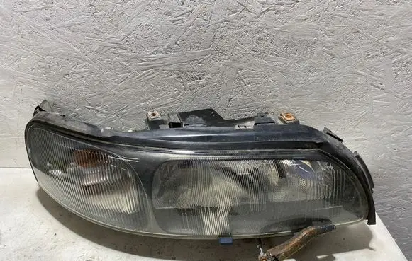 Volvo V70 Headlight/headlamp 8620687 89004806