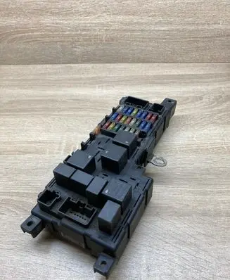 Volvo S80 Fuse module 9452993 518322110