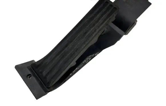 BMW 5 E60 E61 Accelerator throttle pedal 6766930 35406766930 25916010