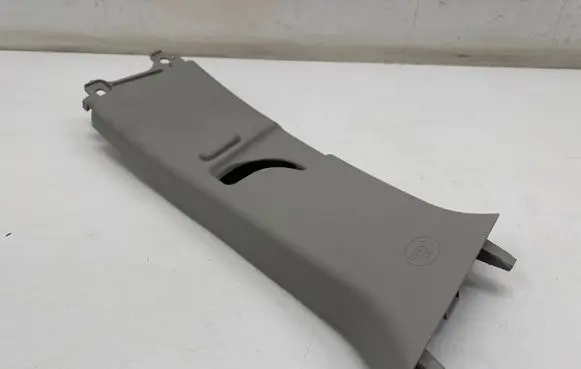 Toyota Yaris Cross (B) pillar trim (top) 624110D340