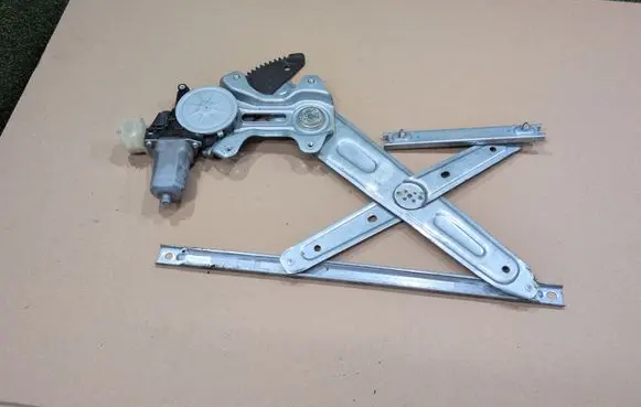 Renault Koleos II Rear door window regulator with motor 827311BA0A 2621004660
