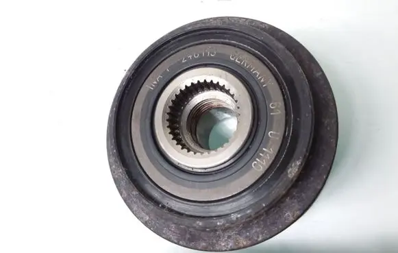 Opel Meriva A Alternator pulley F240113