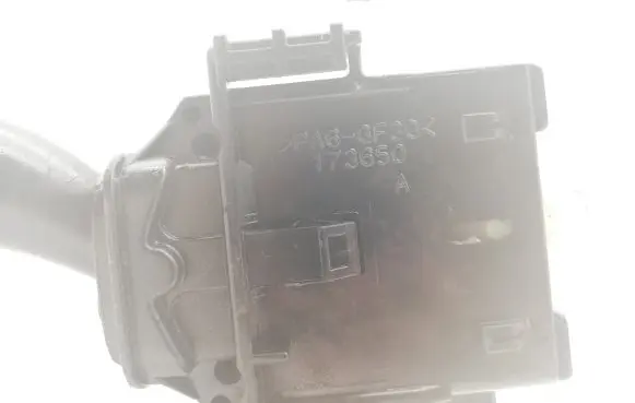 Toyota Avensis T250 Indicator stalk 173650
