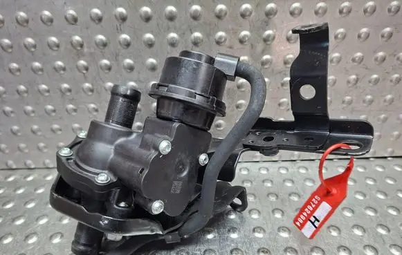 Renault Kadjar Coolant heater control valve S27624984 320933300R