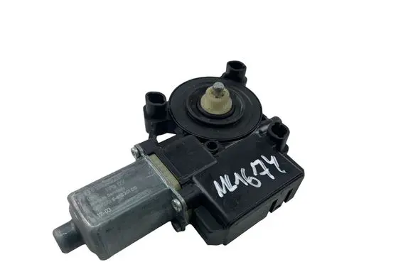 Seat Ibiza IV (6J,6P) Front door window regulator motor 6R0959801DS