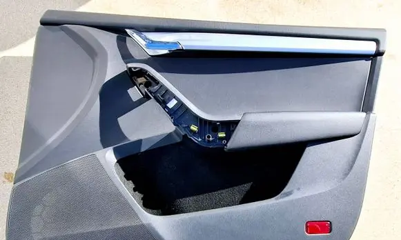 Skoda Octavia Mk3 (5E) Front door card panel trim 5E1867012