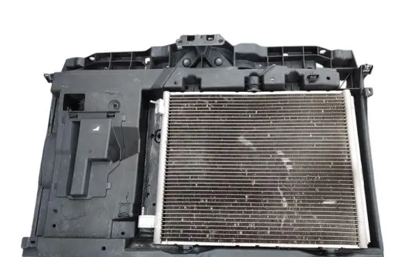 Peugeot 208 I Radiator set 9674813580